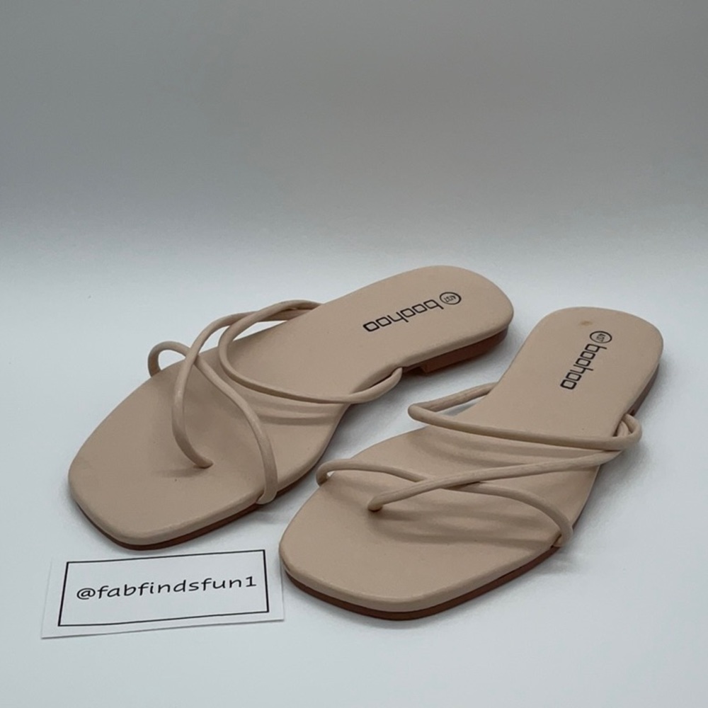 🏷 3/$20 🏷 Boohoo Wide fit Skinny Strap Mule